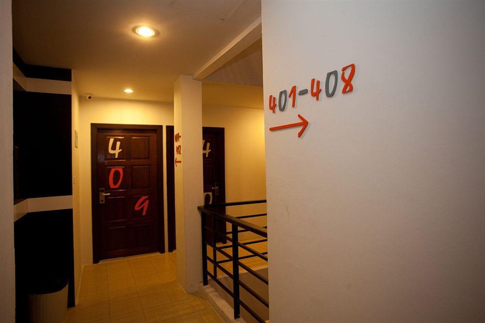 Chill Patong Hotel Esterno foto