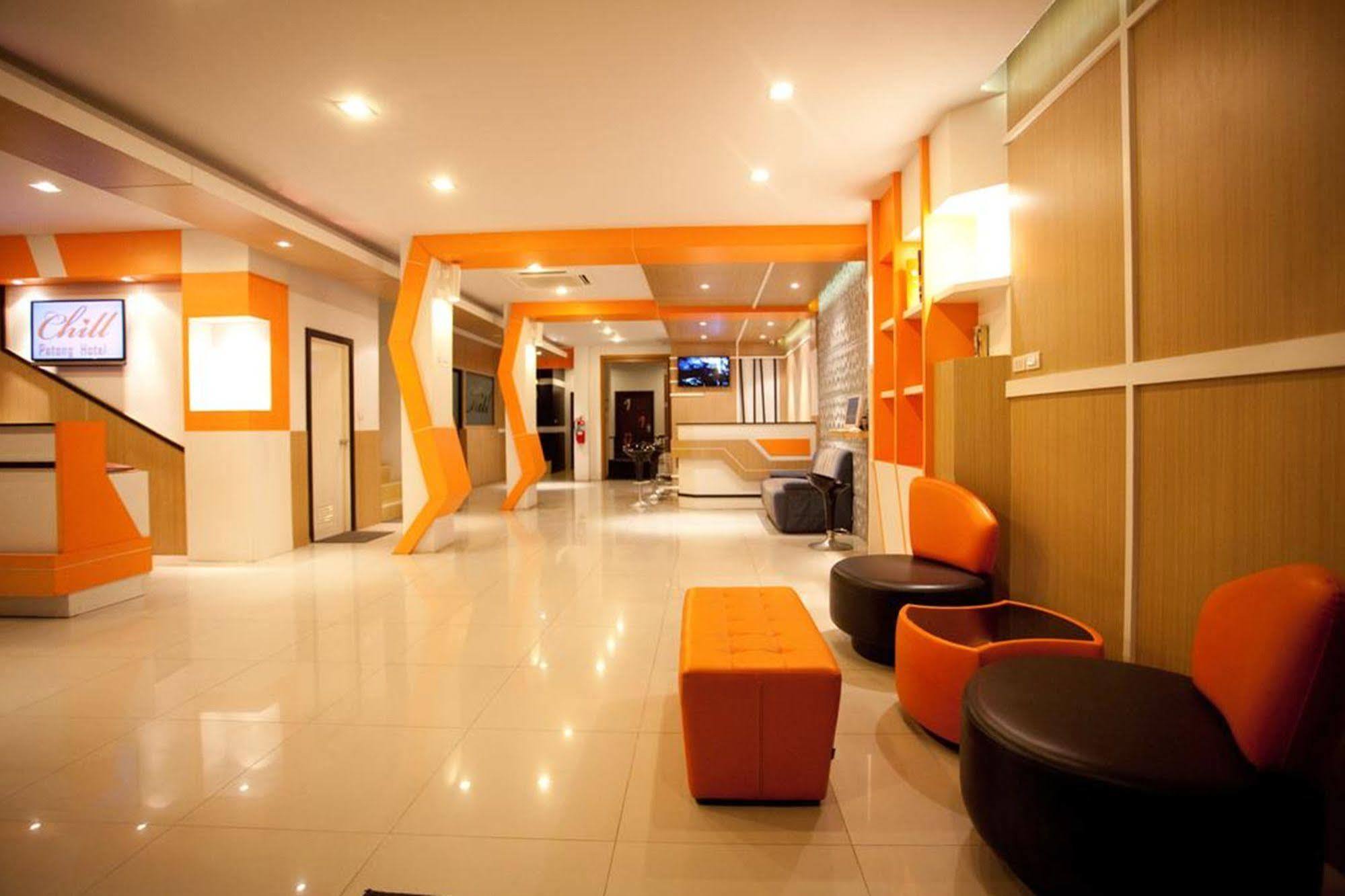 Chill Patong Hotel Esterno foto