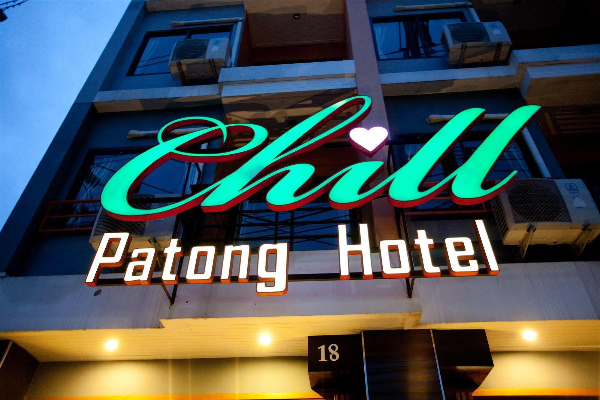 Chill Patong Hotel Esterno foto